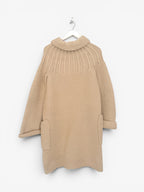 W0OL KNEE LENGTH COAT. SIZE S
