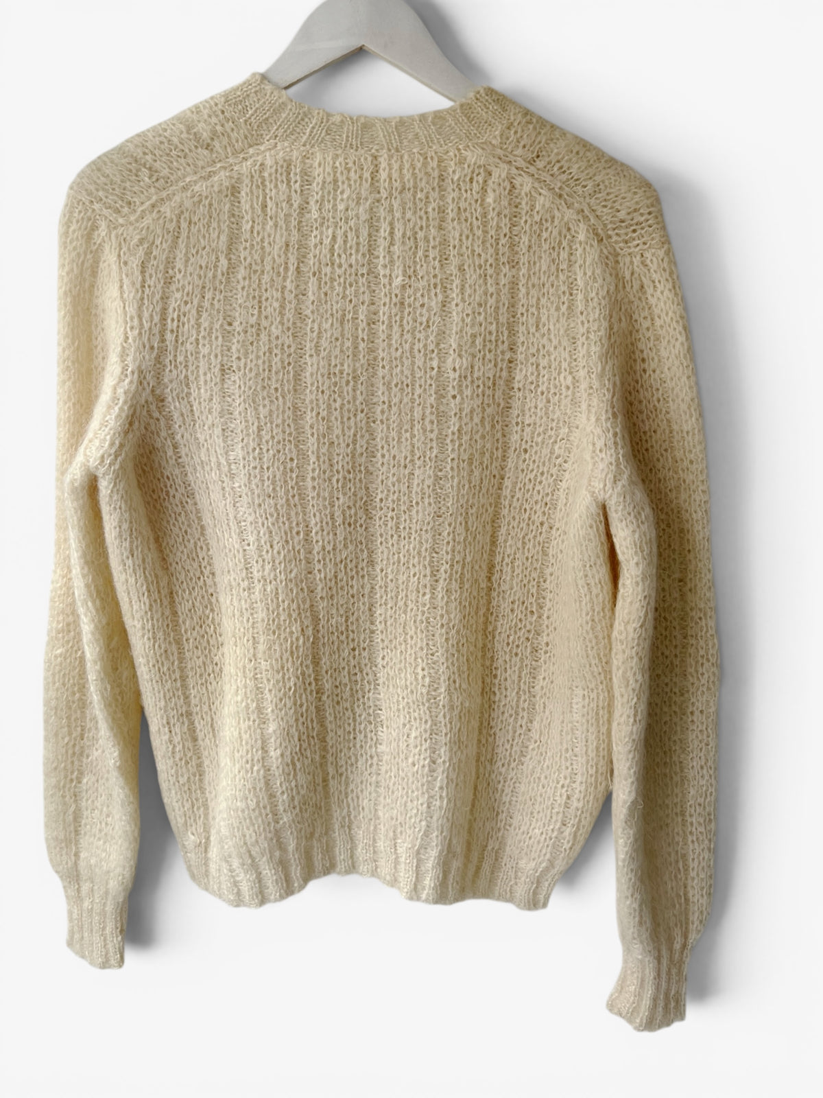 MOHAIR V NECK JUMPER. SIZE 10/12