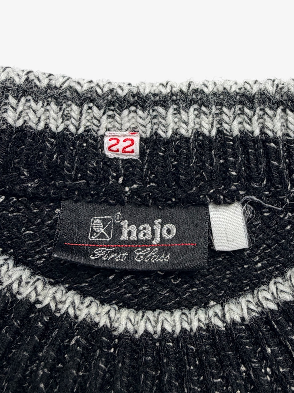 MENS VINTAGE CREW NECK JUMPER. SIZE L