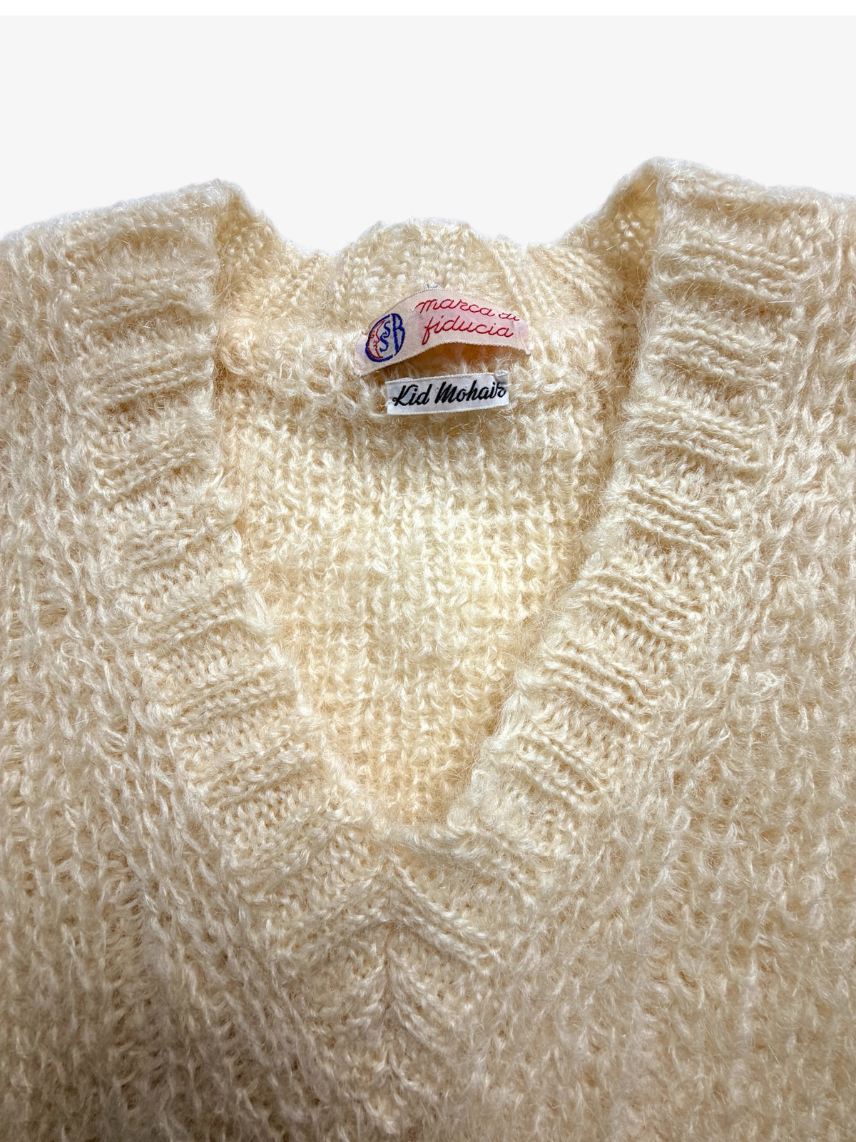 MOHAIR V NECK JUMPER. SIZE 10/12