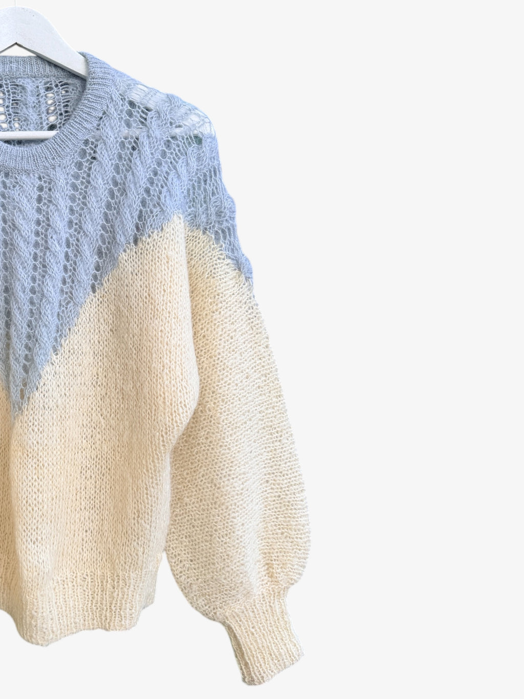 VINTAGE HAND-KNIT WOOL & MOHAIR JUMPER. SIZE M