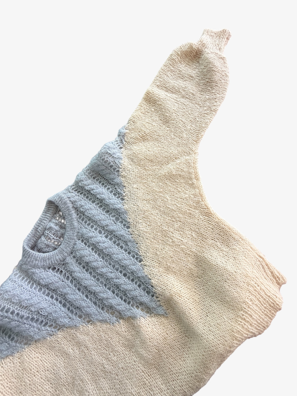 VINTAGE HAND-KNIT WOOL & MOHAIR JUMPER. SIZE M