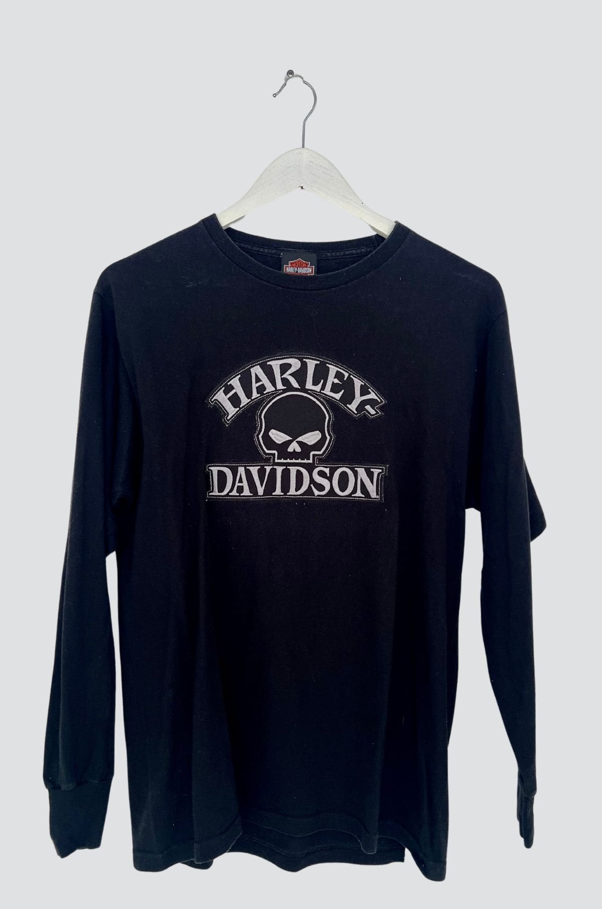 MENS HARLEY DAVIDSON LONG SLEEVED T-SHIRT. SIZE M